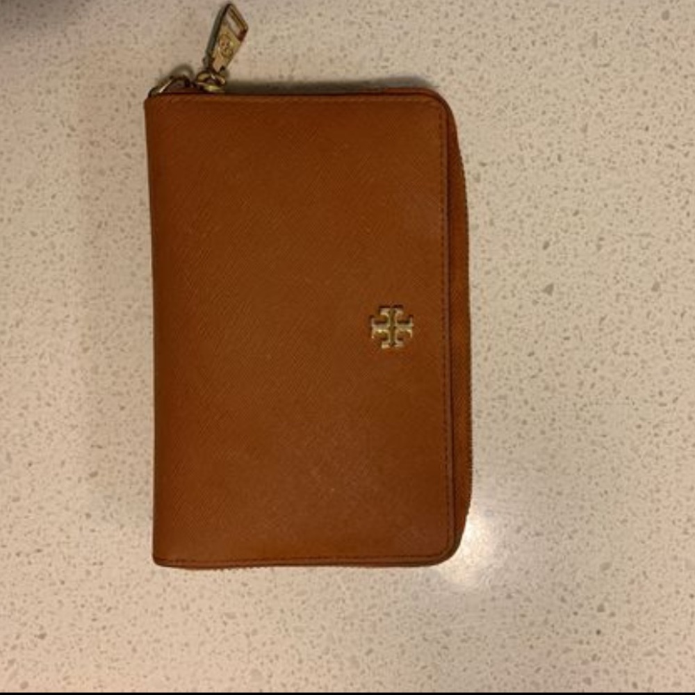 Tory Burch wallet